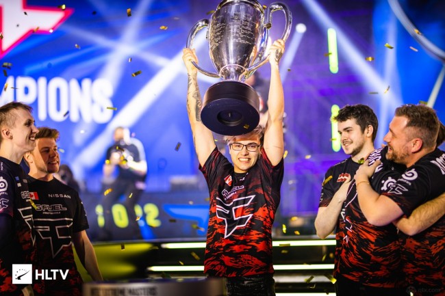 NIP上单Shanji发文：小目标达成！后续季后赛／冒泡赛继续加油