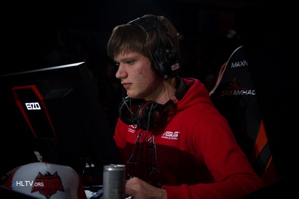 LCK各战队监督公认夺冠热门：T1、GEN